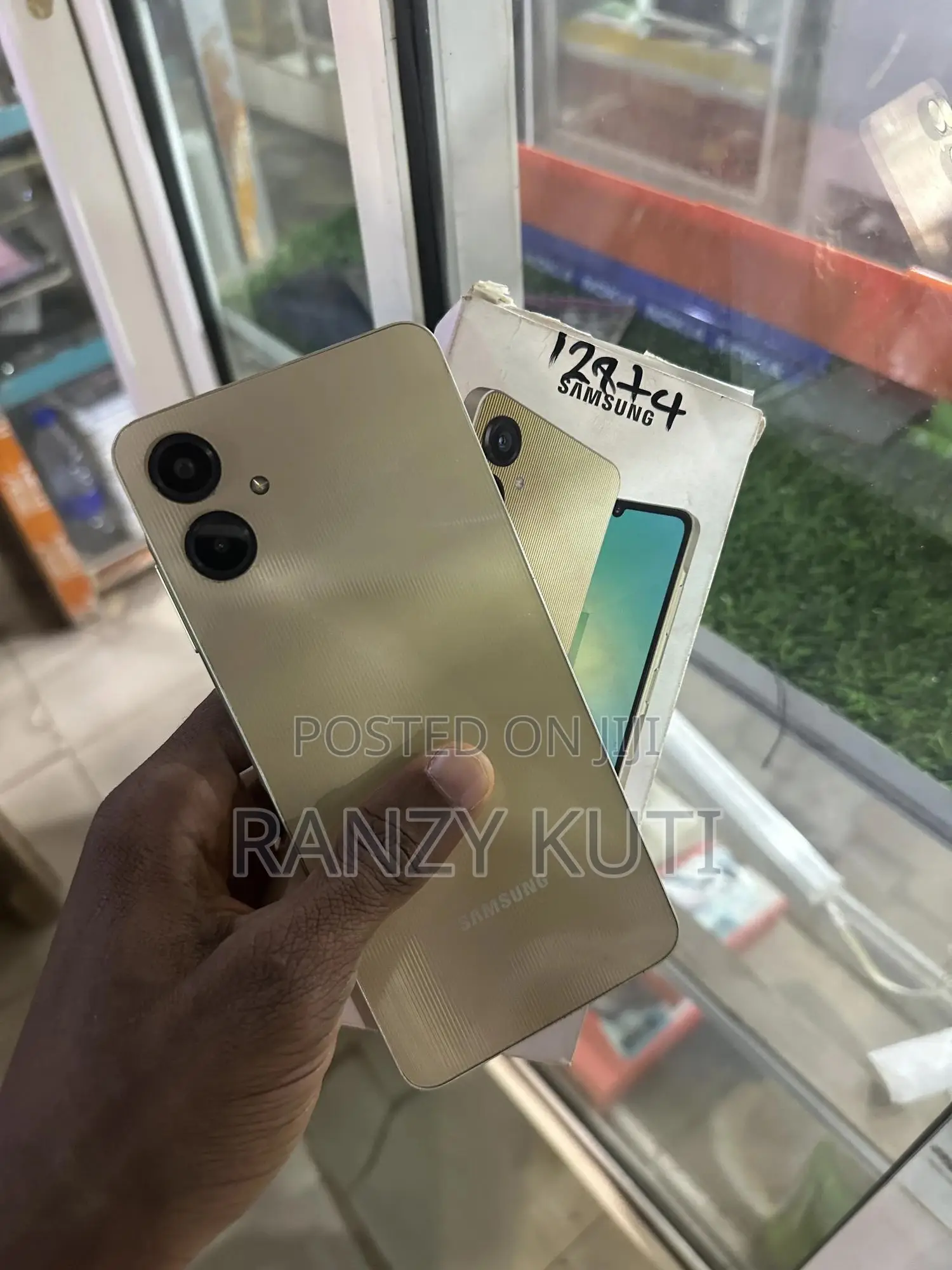 Samsung Galaxy A06 128 GB Orange