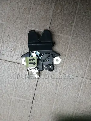 Boot Lock for Sonata 2011