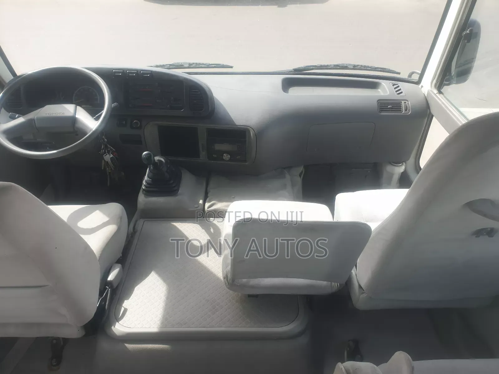 Toyota Coaster 2018 White