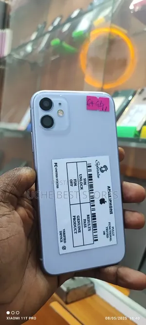 Apple iPhone 11 64 GB Purple