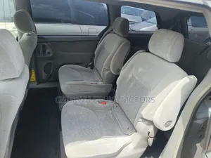 Toyota Sienna LE AWD 2005 Silver