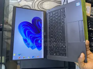 Laptop Dell Latitude 5300 8GB Intel Core I5 SSD 256GB