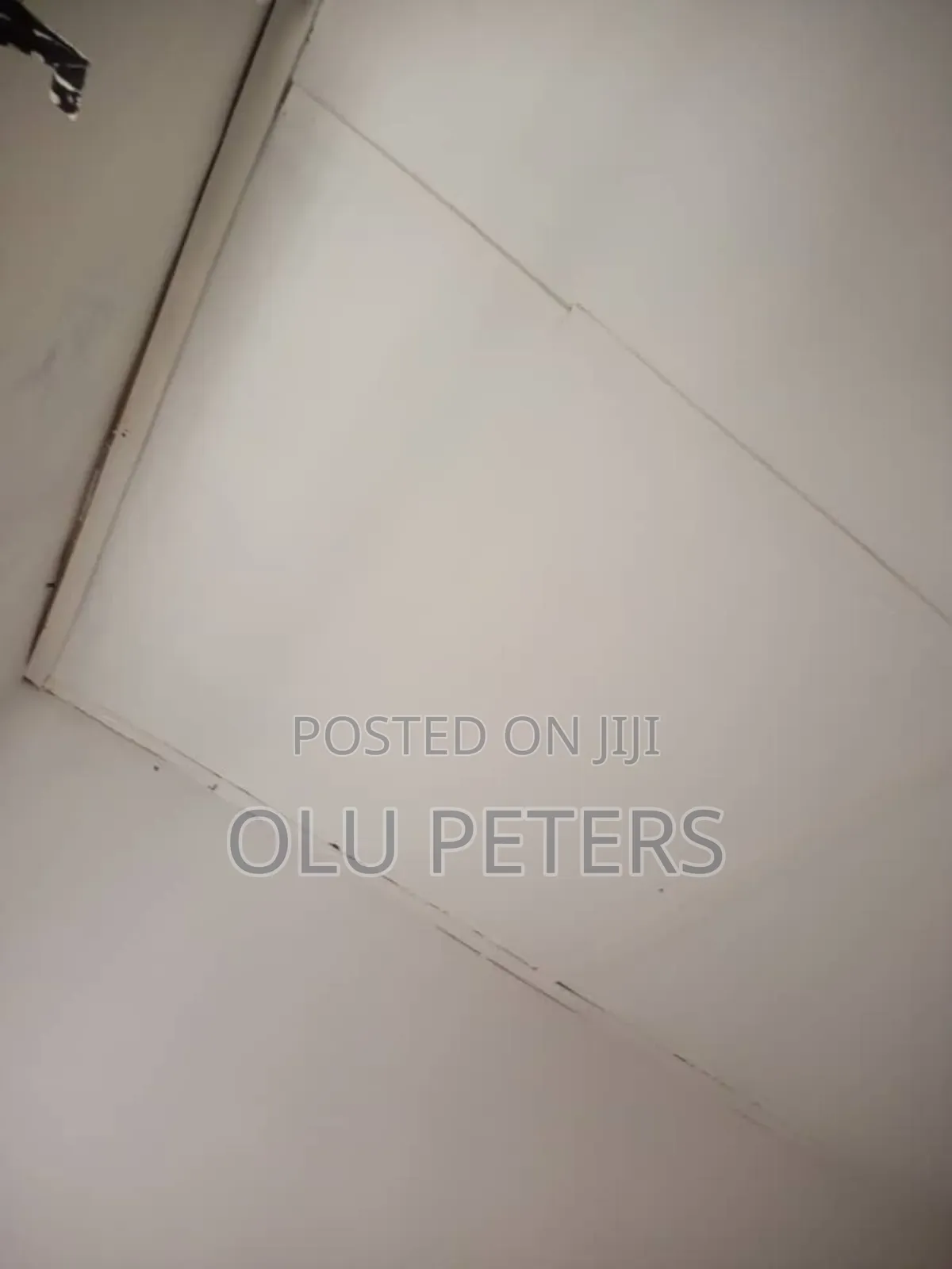 Studio Apartment in Oshinfolarin Yaba for sale