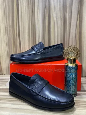 Black Leather Flat Shoes