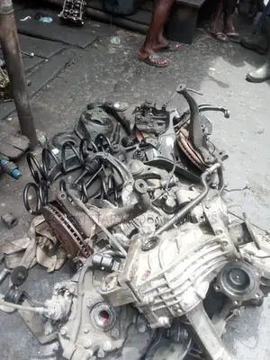 Nissan Pathfinder 05 Xterra 05 Underneath