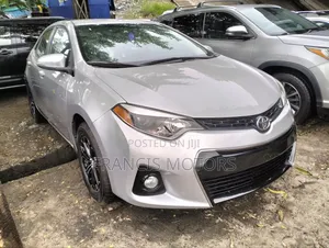 Toyota Corolla 2015 Silver