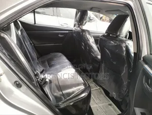 Toyota Corolla 2015 Silver