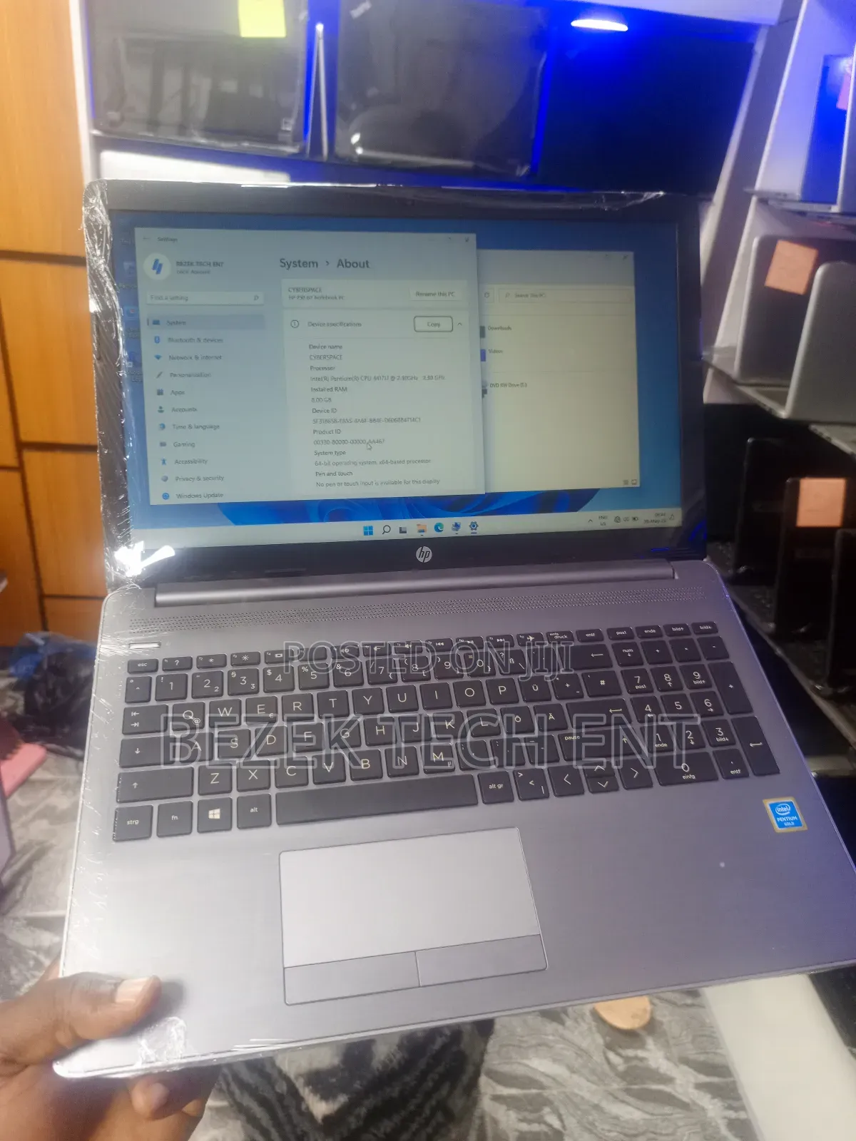 New Laptop HP 250 G7 8GB Intel Pentium HDD+SSD 1T