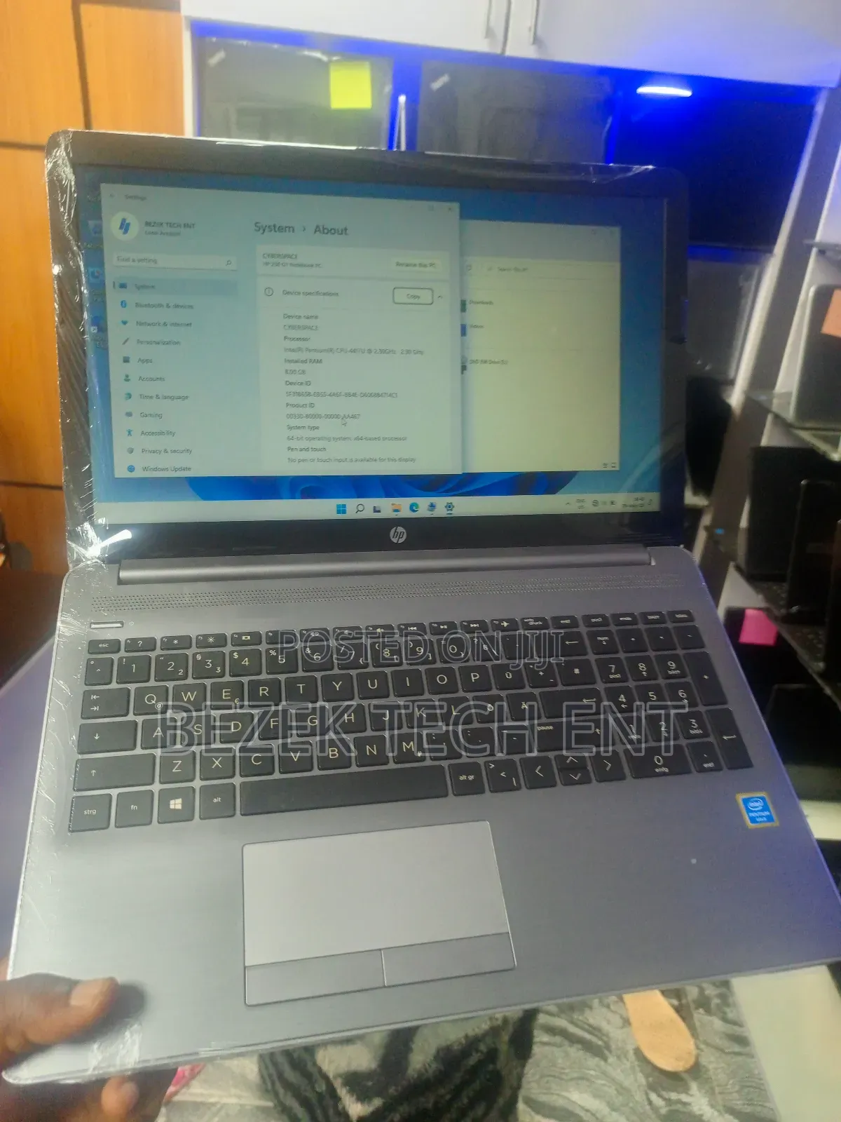 New Laptop HP 250 G7 8GB Intel Pentium HDD+SSD 1T