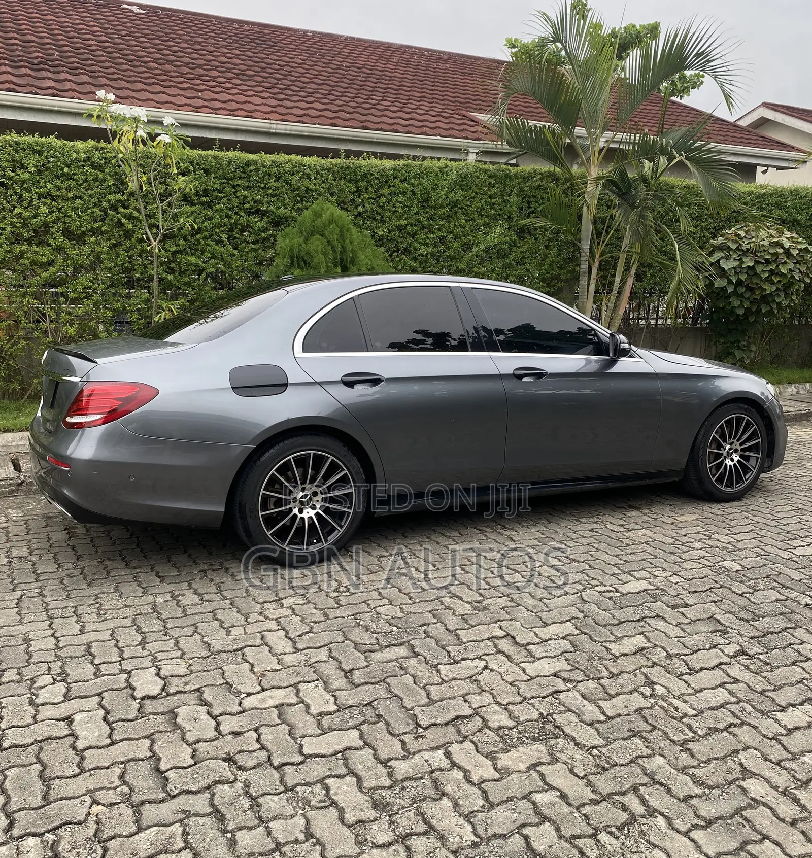 Mercedes-Benz E300 2018 Gray