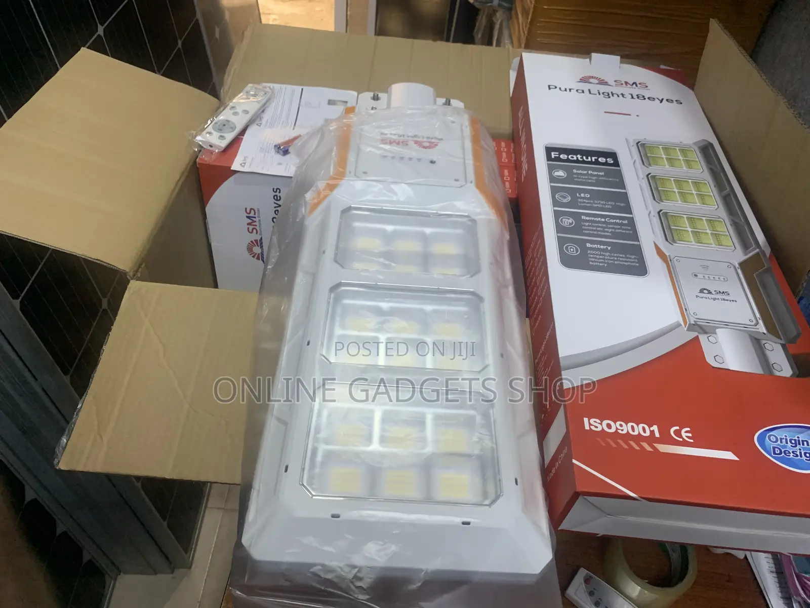 SMS 18 Eyes Solar Street Light