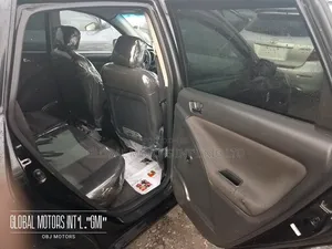 Toyota Matrix Hatchback 1.8 16V AWD 2007 Black