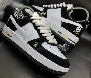 Unisex Nike Big Lace Sneakers