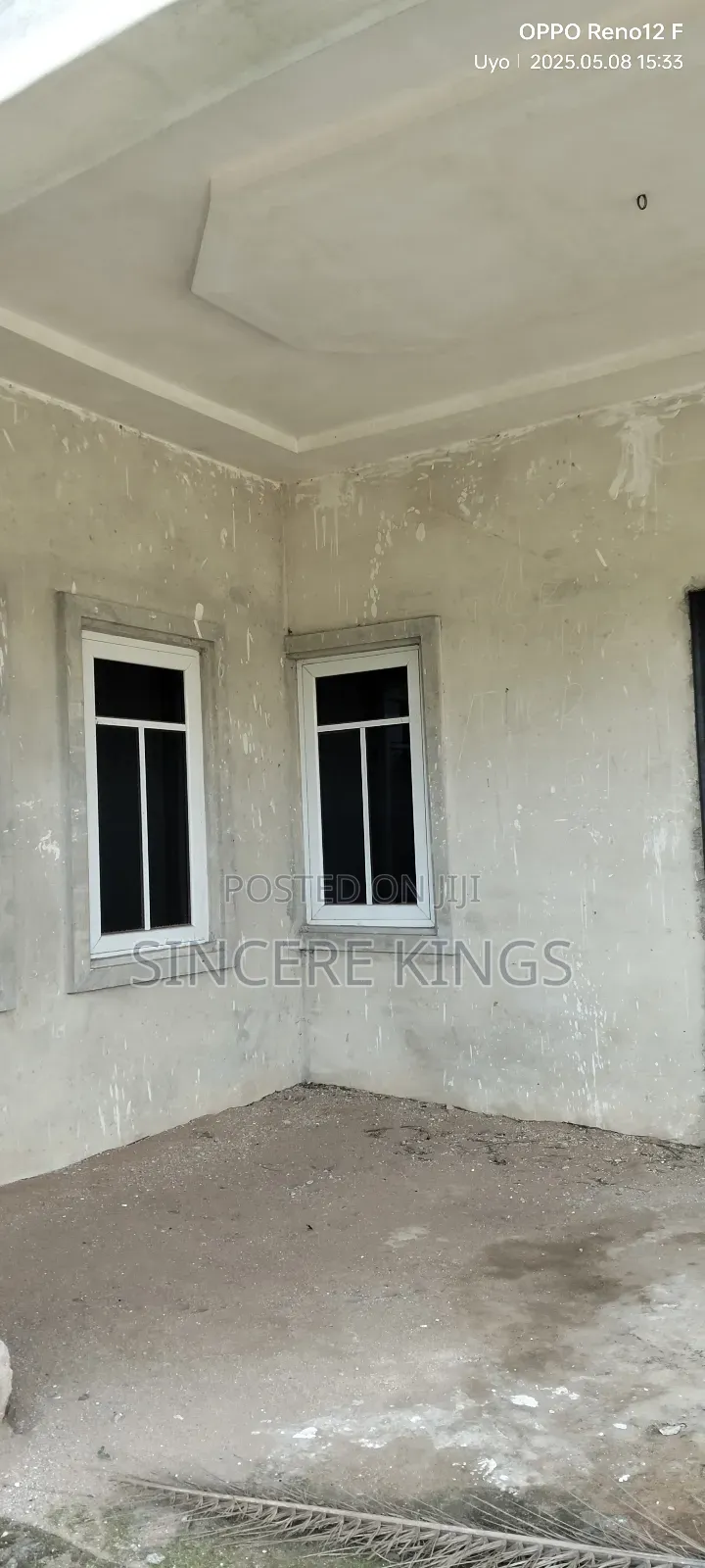 4bdrm Bungalow in Mbierebe Off Stadium for sale