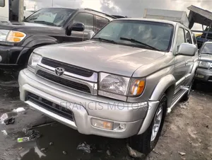 Toyota 4-Runner 2002 Silver
