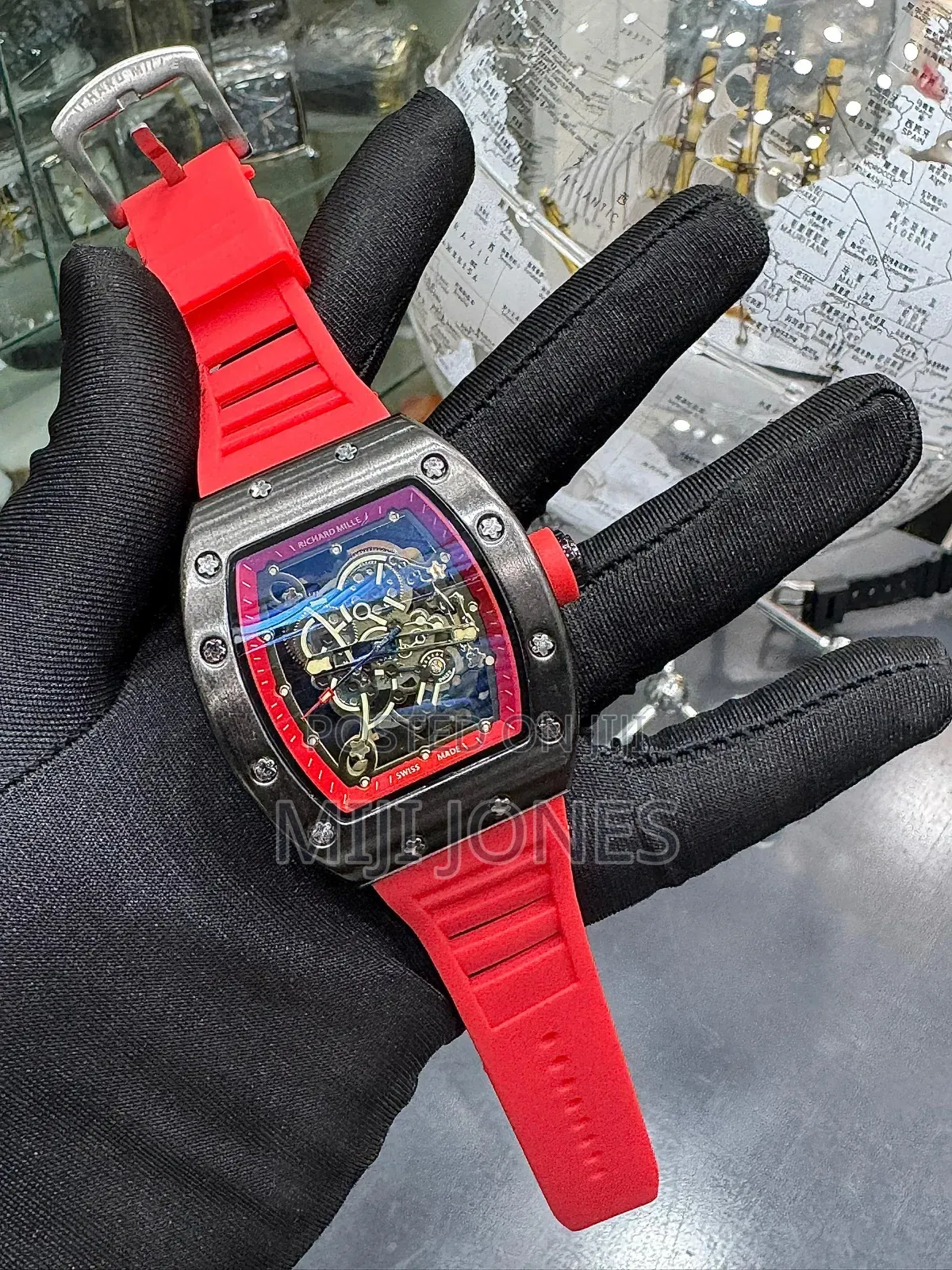 "Quartz Rm Watch - Budget-Friendly Rubber Strap"