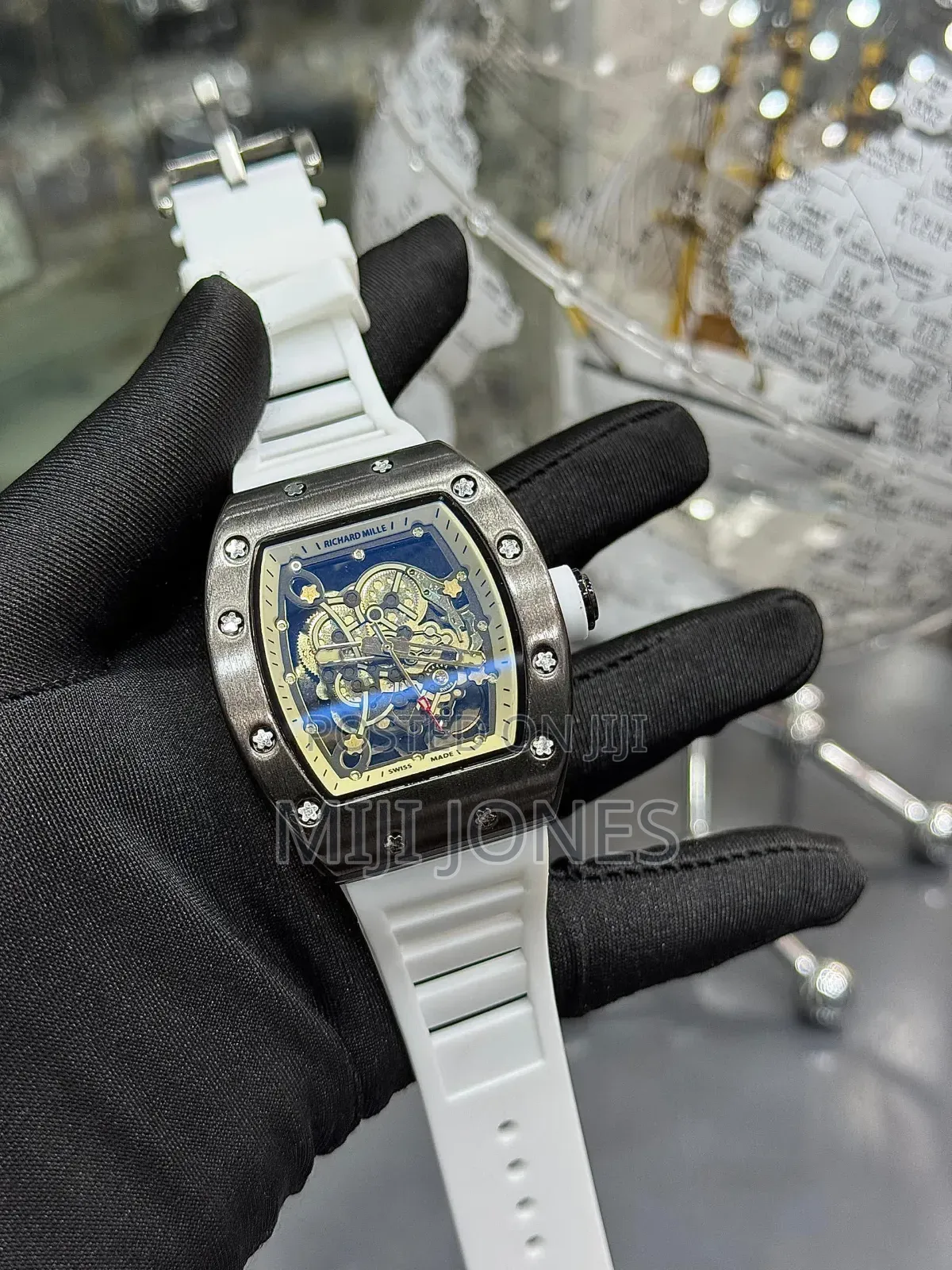 "Quartz Rm Watch - Budget-Friendly Rubber Strap"