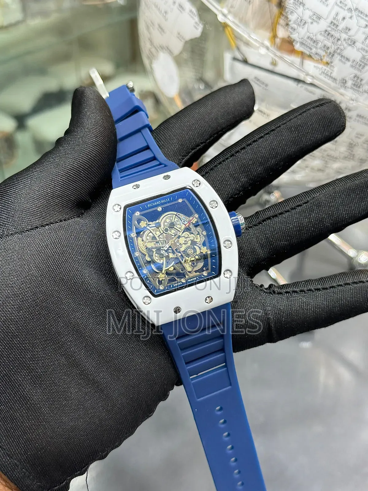 "Quartz Rm Watch - Budget-Friendly Rubber Strap"
