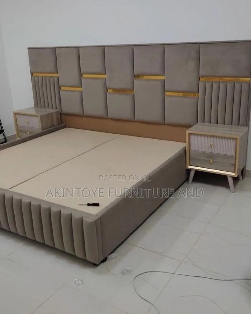 6:6 Bed With 2 Sides Drawers