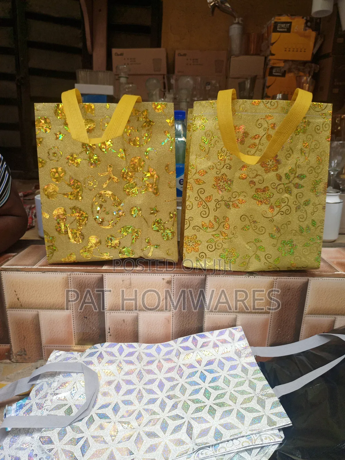 Souvenir Gift Bag (12pcs)