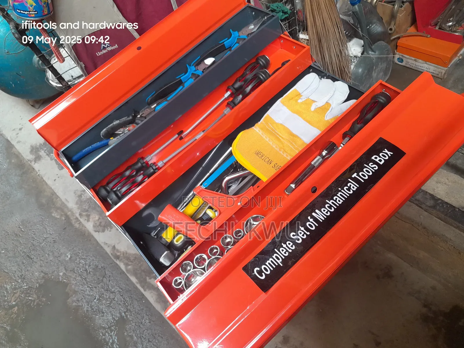 Complete Set of Mechanical Tools