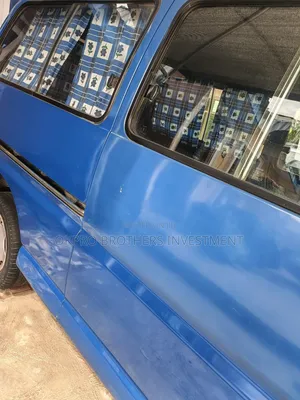 Toyota HiAce 2003 Blue