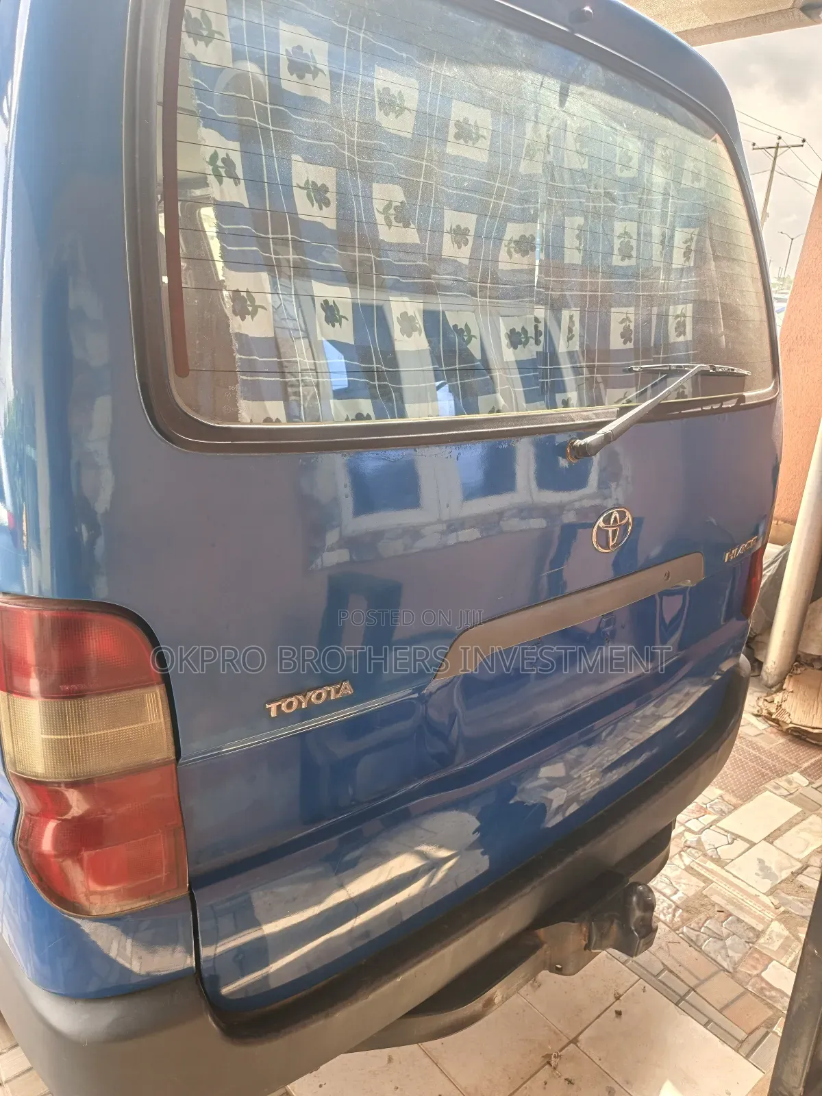 Toyota HiAce 2003 Blue