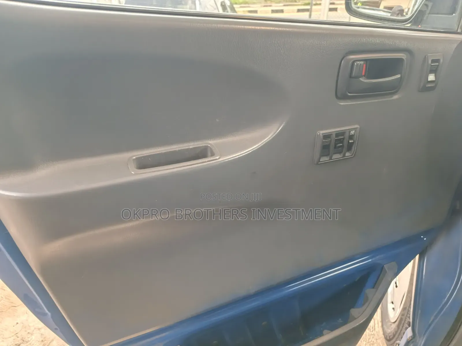 Toyota HiAce 2003 Blue