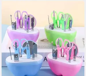 Apple Manicure Set