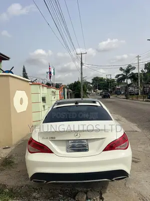Mercedes-Benz CLA-Class CLA 250 4MATIC Sedan 2018 White