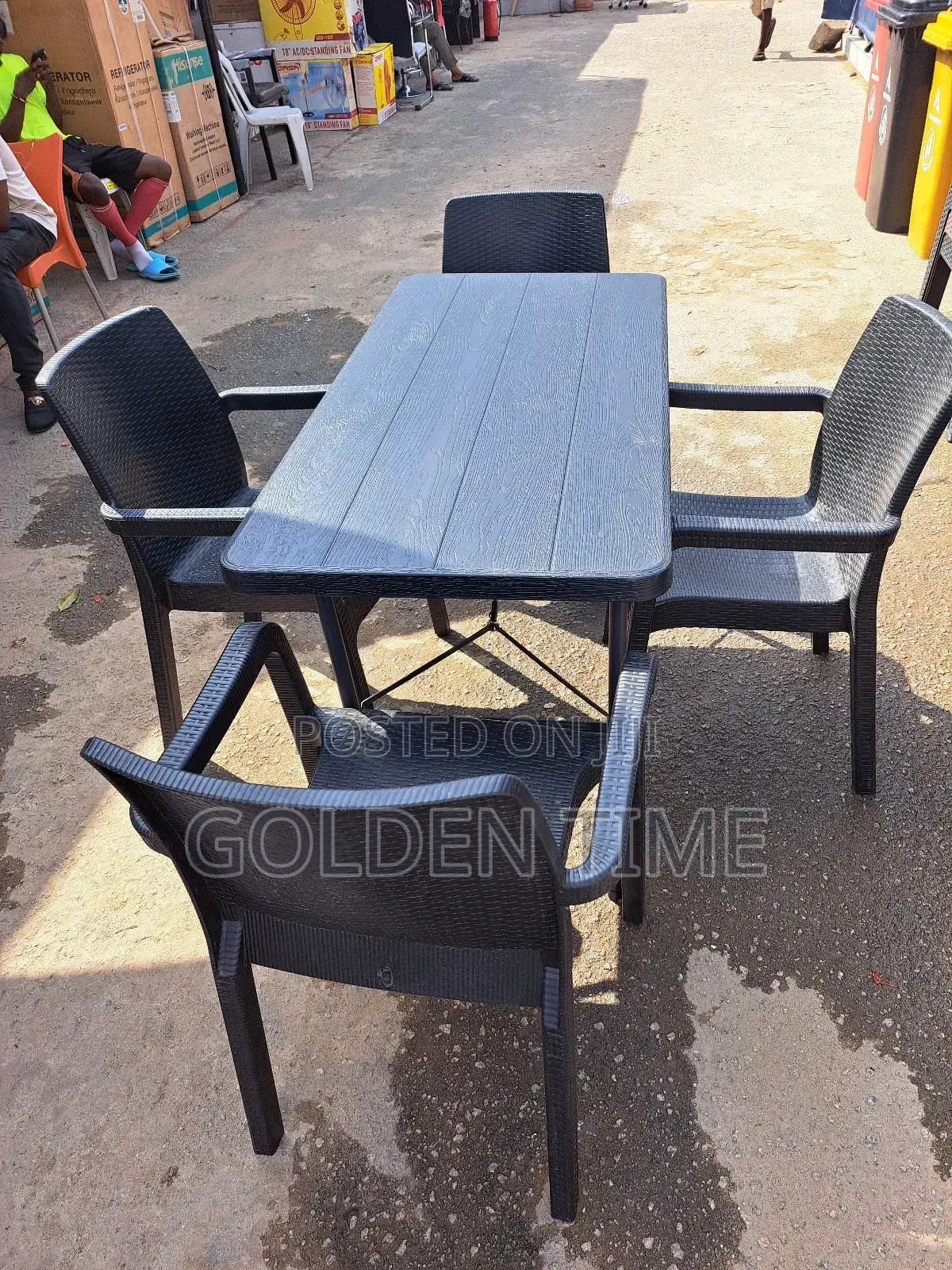 1 Set Plastic Table and Chairs