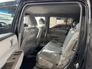 Honda Pilot LX 4dr SUV 4WD (3.5L 6cyl 5A) 2011 Black