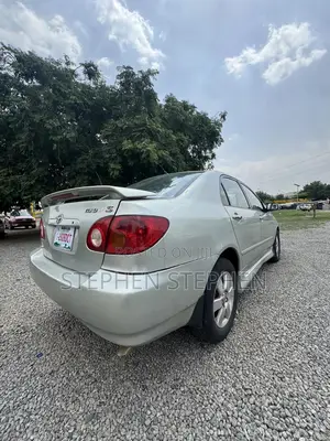 Toyota Corolla 2004 Silver