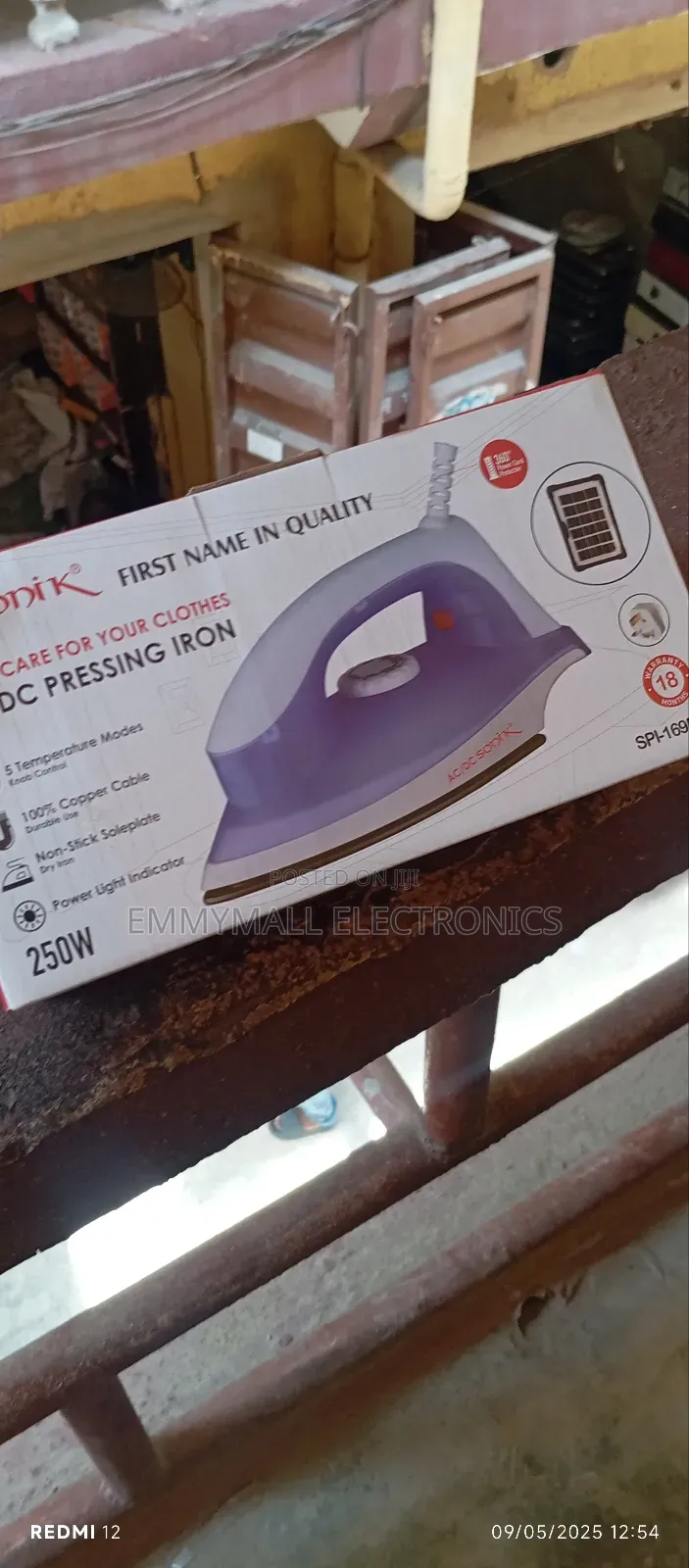 Acdc Solar Pressing Iron With Low Power Consumption