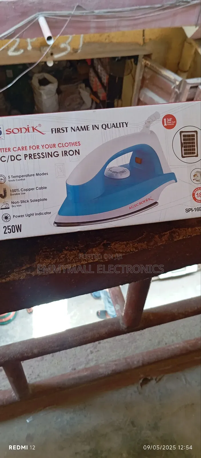 Acdc Solar Pressing Iron With Low Power Consumption