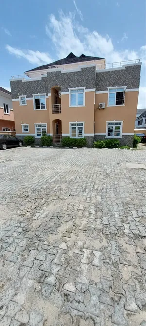 Photo - 3bdrm Penthouse in Bera Estate, Chevron for rent