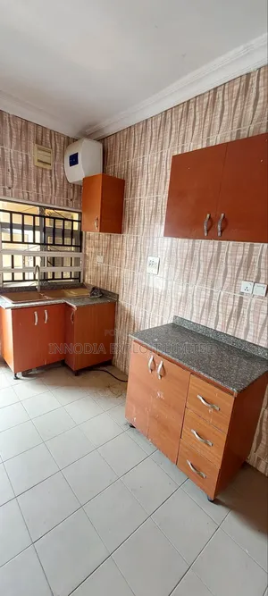 Photo - 3bdrm Penthouse in Bera Estate, Chevron for rent