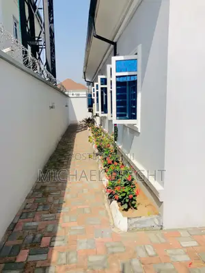 Furnished 3bdrm Shared Apartment in Lekki Scheme 2 for rent