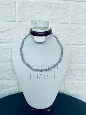 Non Tarnished Gold and Silver Replica Choker Necklace