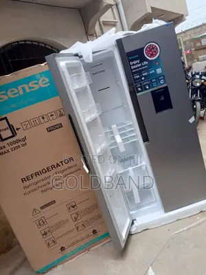 Hisense Rc-67ws 519l Side by Side Fridge + Freezer