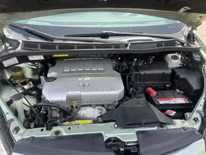 Toyota Sienna CE 2009 Green