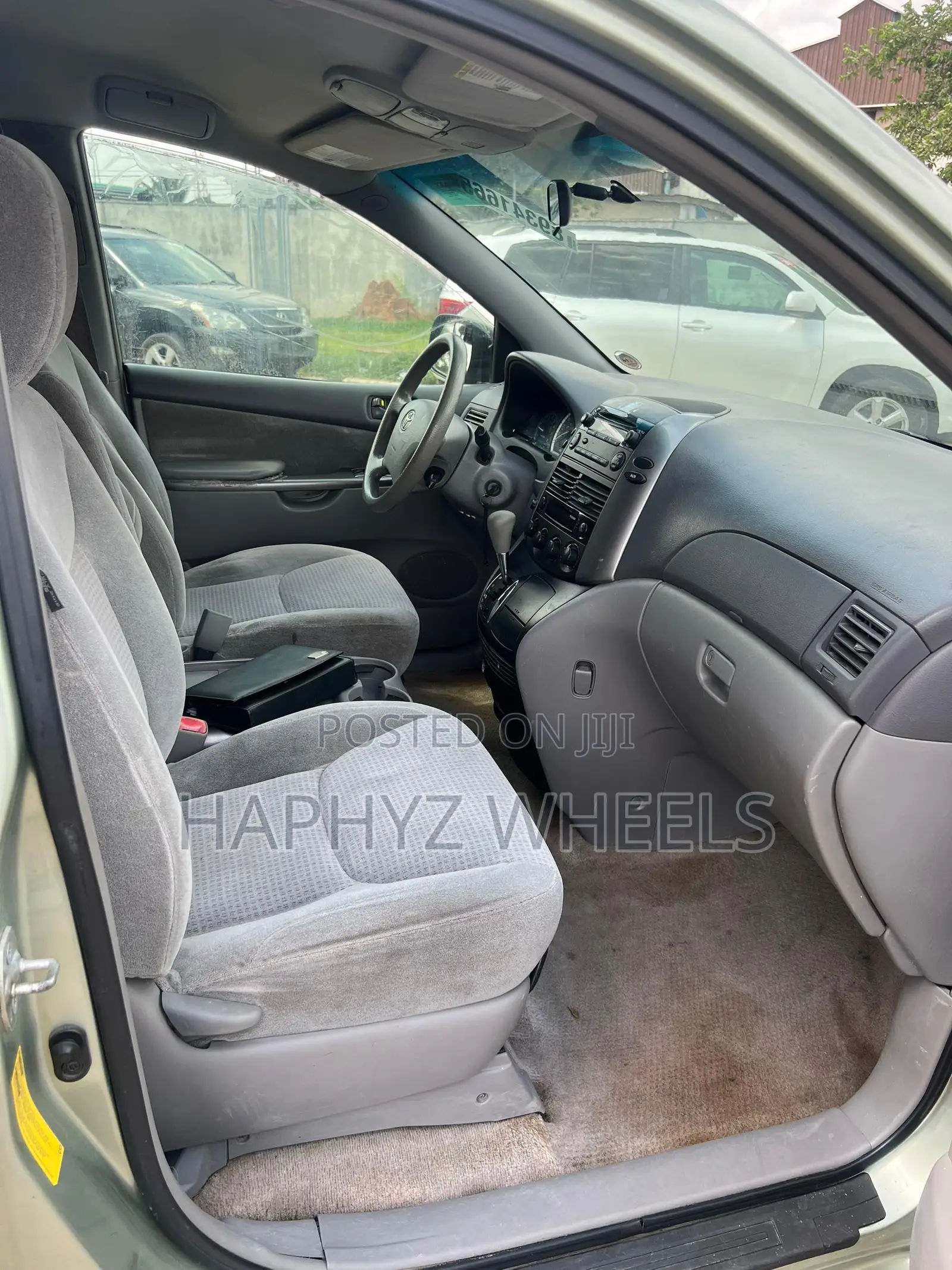 Toyota Sienna CE 2009 Green