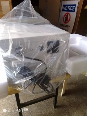 Ventilator With Humidifier. And Compressor