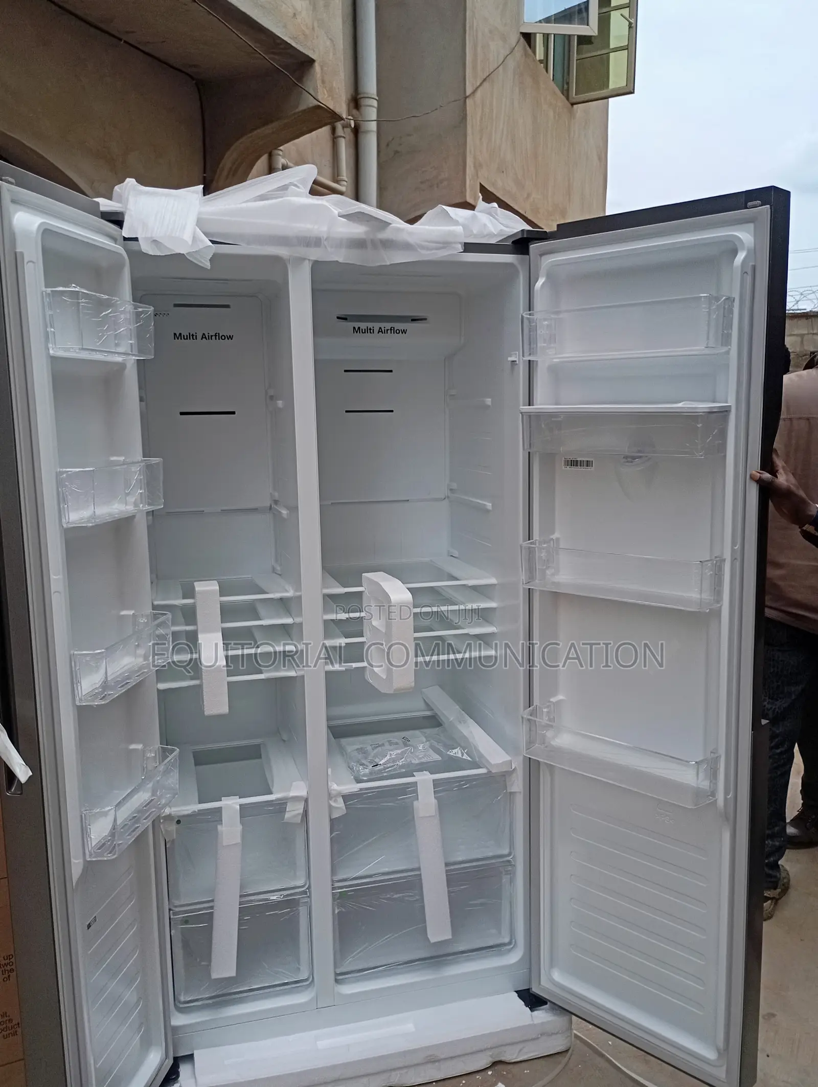 Hisense Side by Side Ultimate Cooling Refrigerator Rc-67ws