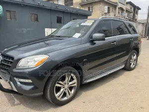 Mercedes-Benz M Class ML 350 BlueTEC 4Matic 2012 Gray