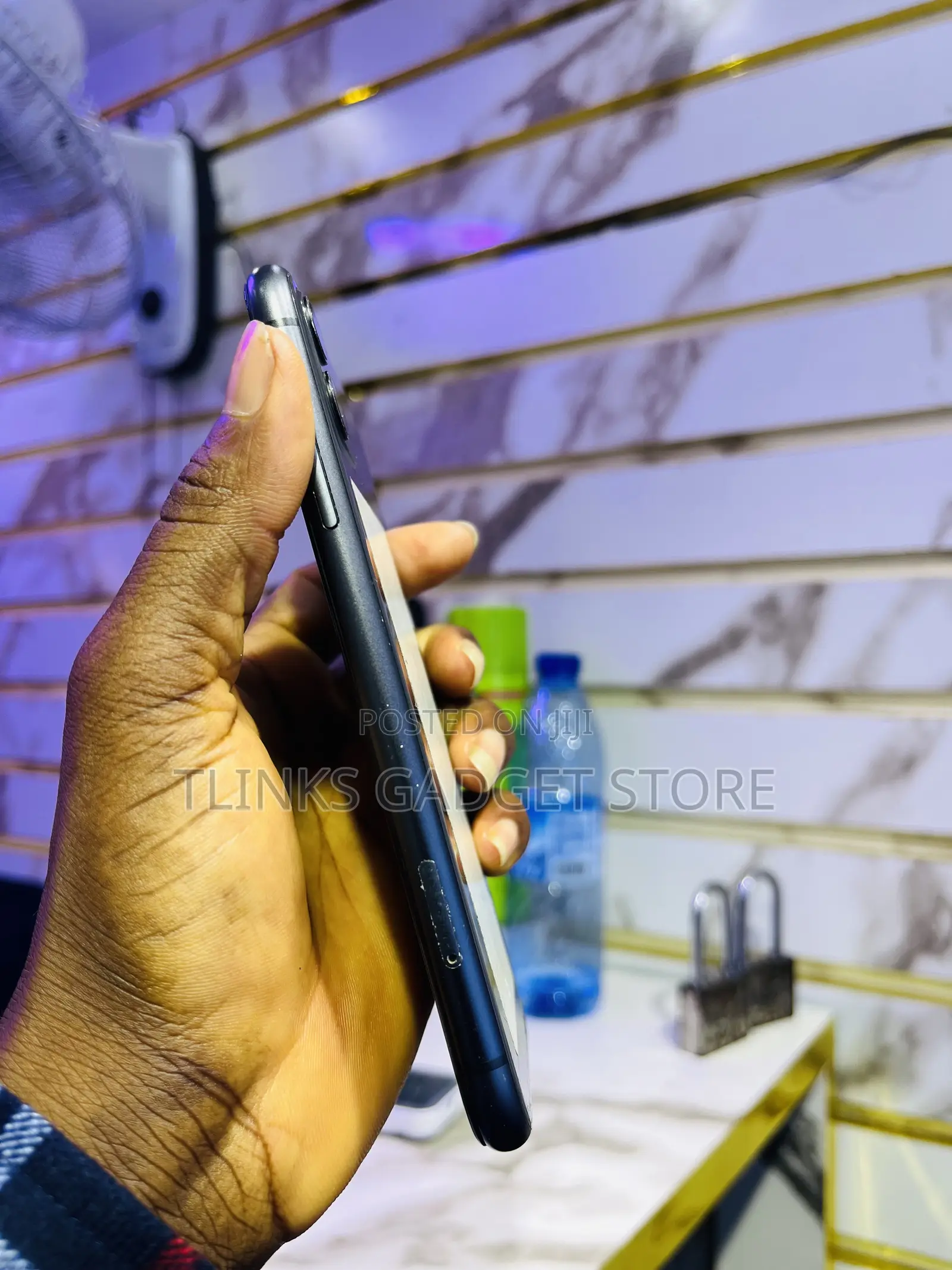 Apple iPhone 11 64 GB Black