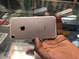 Apple iPhone 7 32 GB Silver