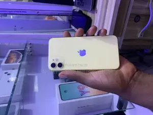 Apple iPhone 11 64 GB Yellow