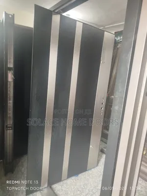4ft Pivot Door