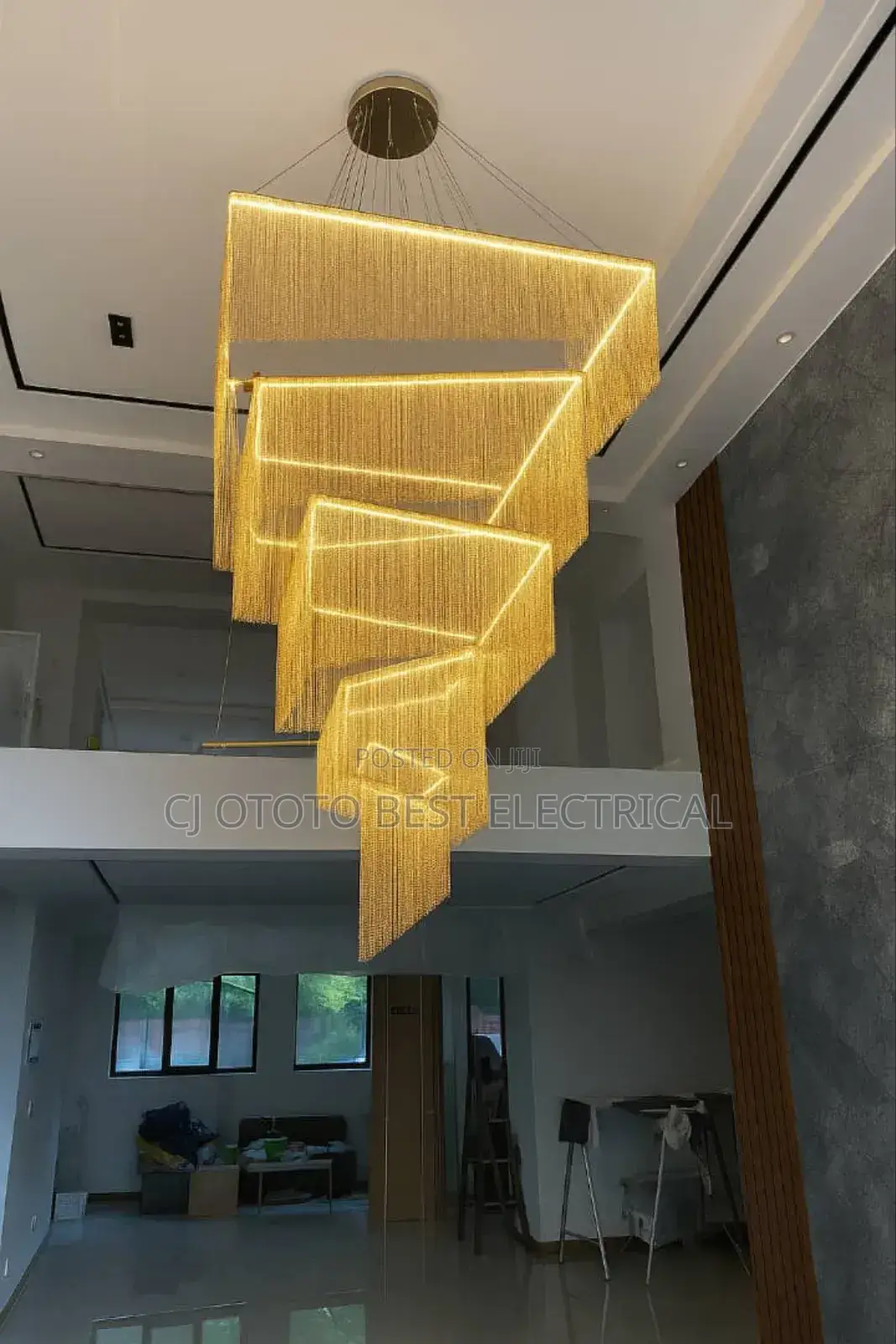Big Hanging Luxury Staircase Light
